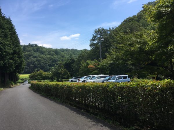 鳴滝森林公園駐車場